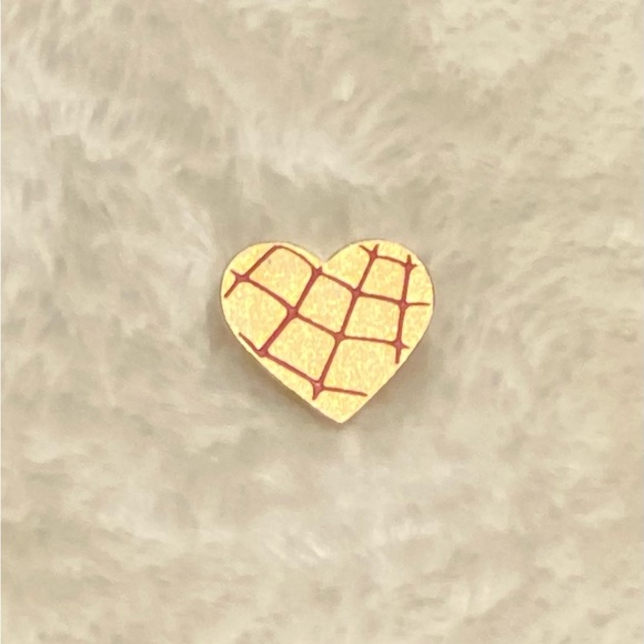 5 Pins for 16$ - Picture 5 of 7